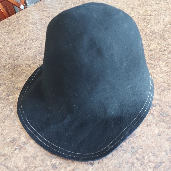 Black Wool floppy hat - Picture 2 of 5